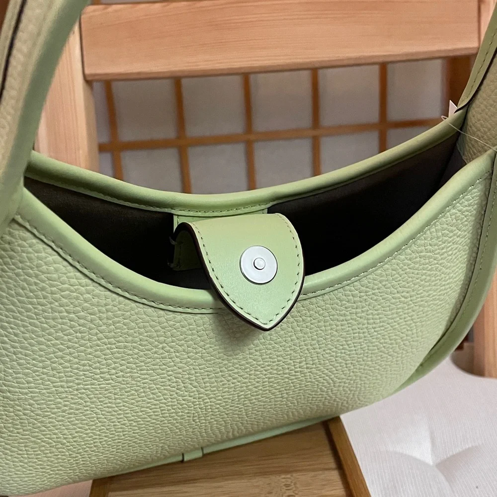 Coachtopia Ergo Lime Green Shoulder Bag NWT - Picture 12 of 17